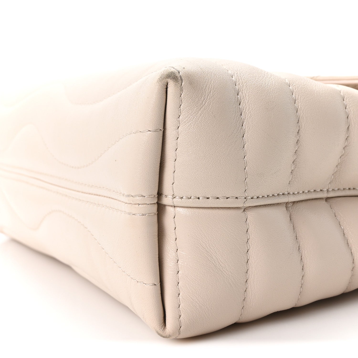 Calfskin New Wave Chain Bag MM NM Ivory
