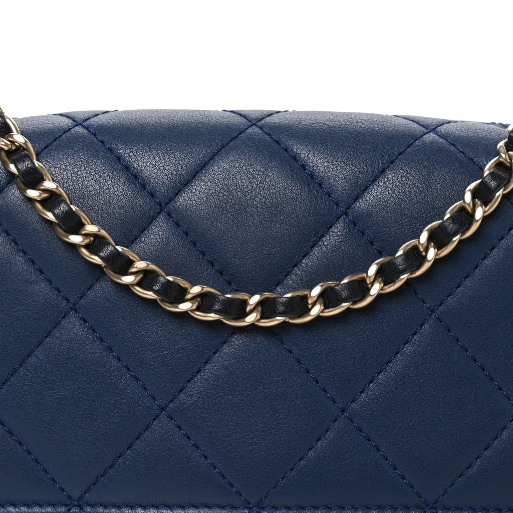 Calfskin Quilted Medium Graphic Flap Blue Black
