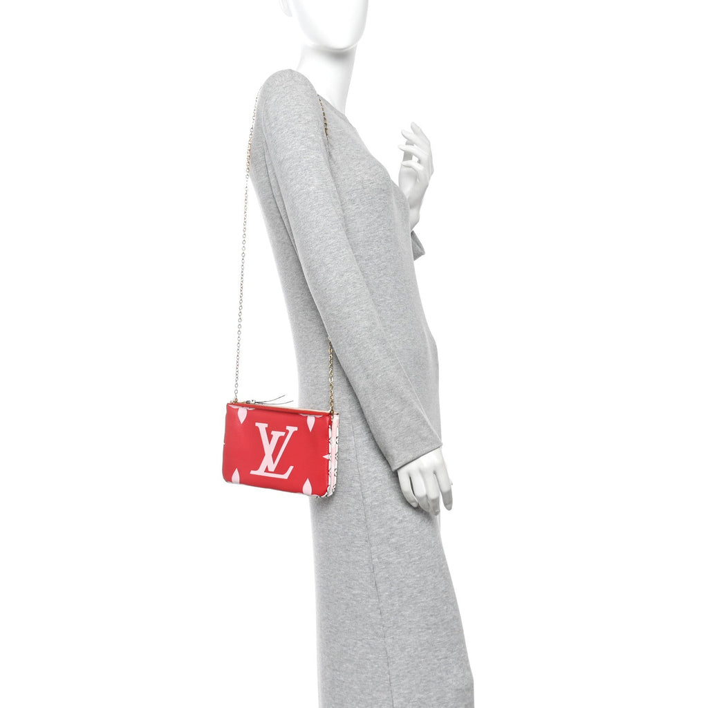 Monogram Giant Double Zip Pochette Rouge