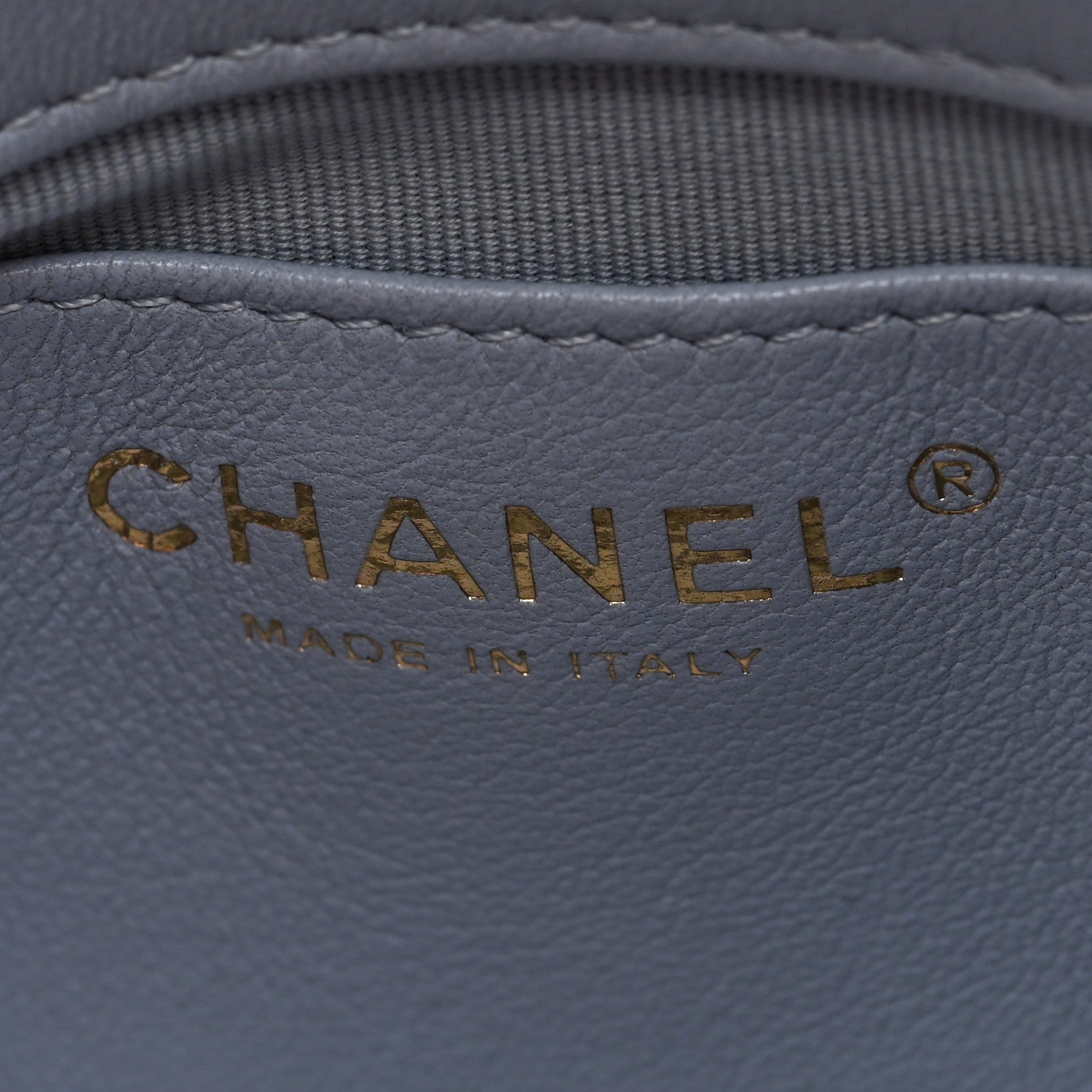 Lambskin Quilted Chain Around Flap Light Grey