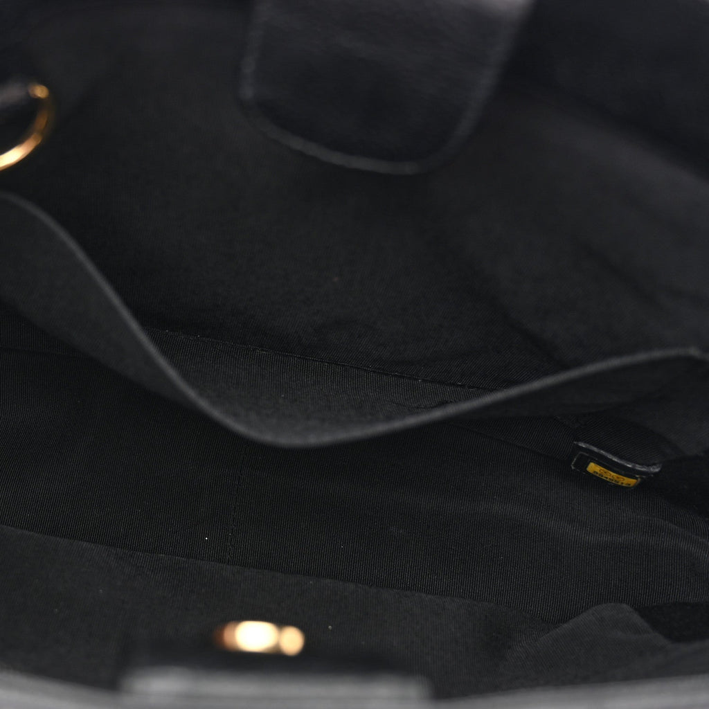 Caviar Quilted Petit Shopping Tote PST Black