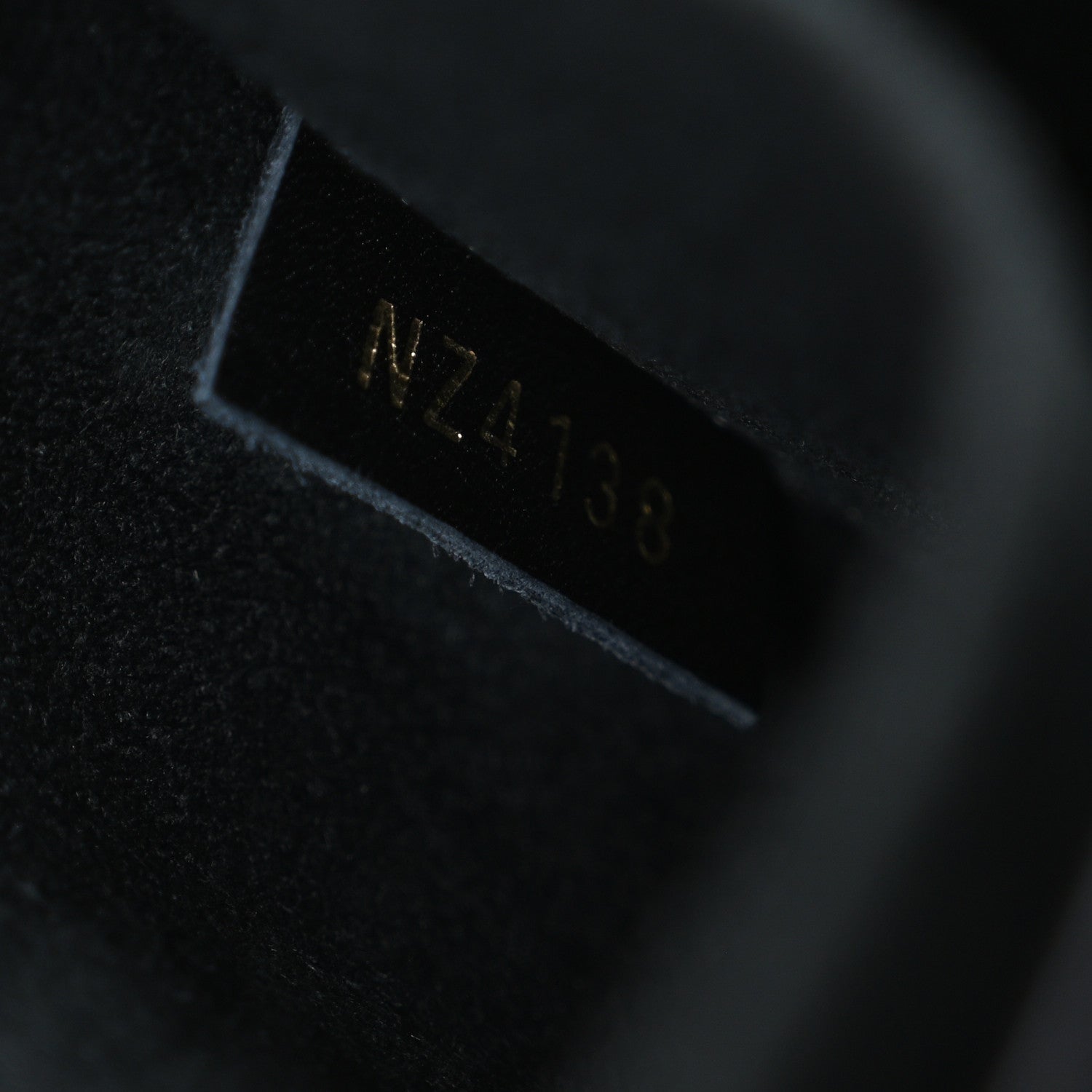Calfskin Embroidered New Wave Chain MM Black