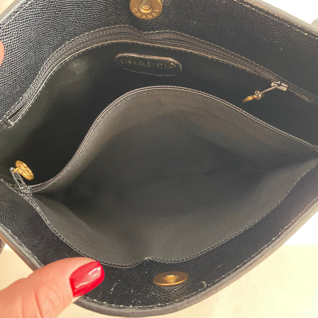 CHANEL Logo Caviar Black Leather Tote Shoulder Bag