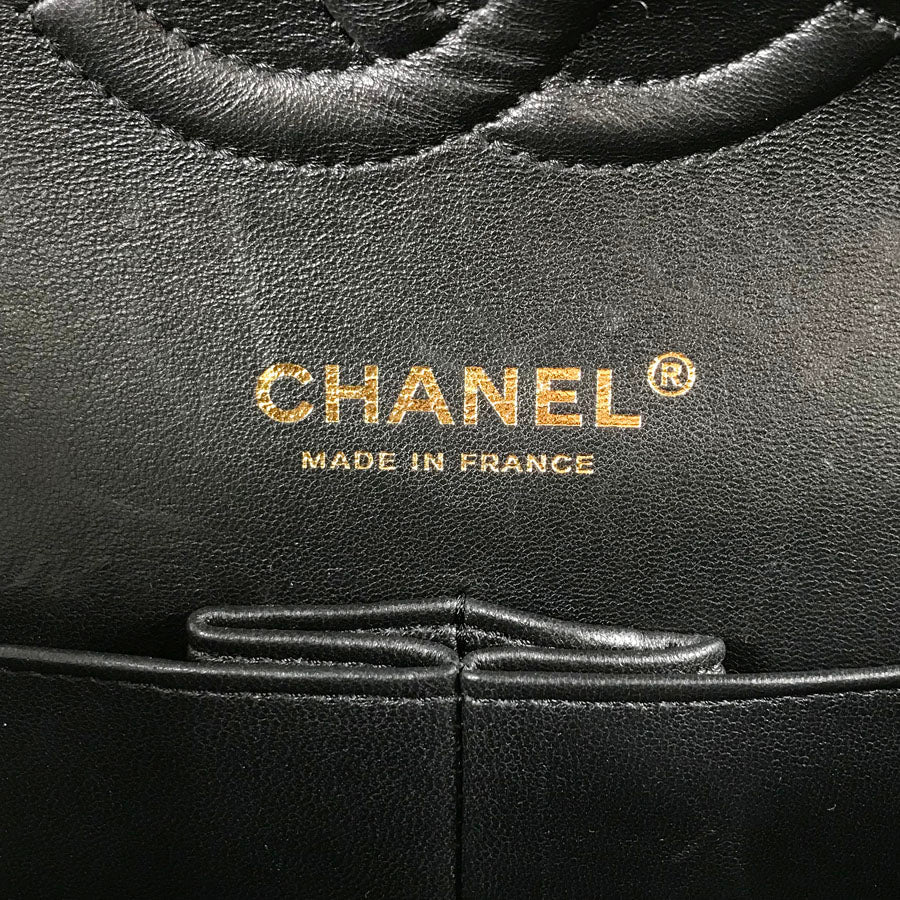 CHANEL V Stitch Shoulder bag
