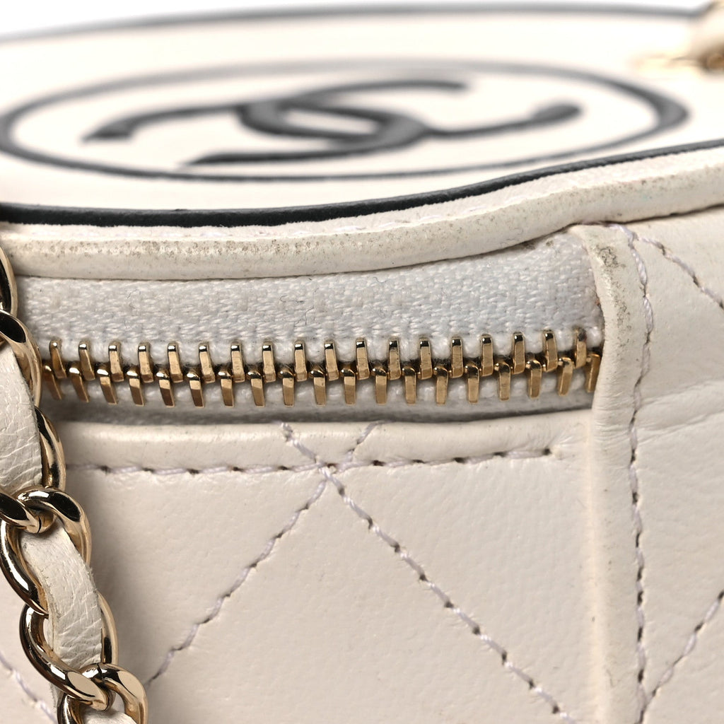 Lambskin Quilted Round Small Vanity Case With Chain White Black