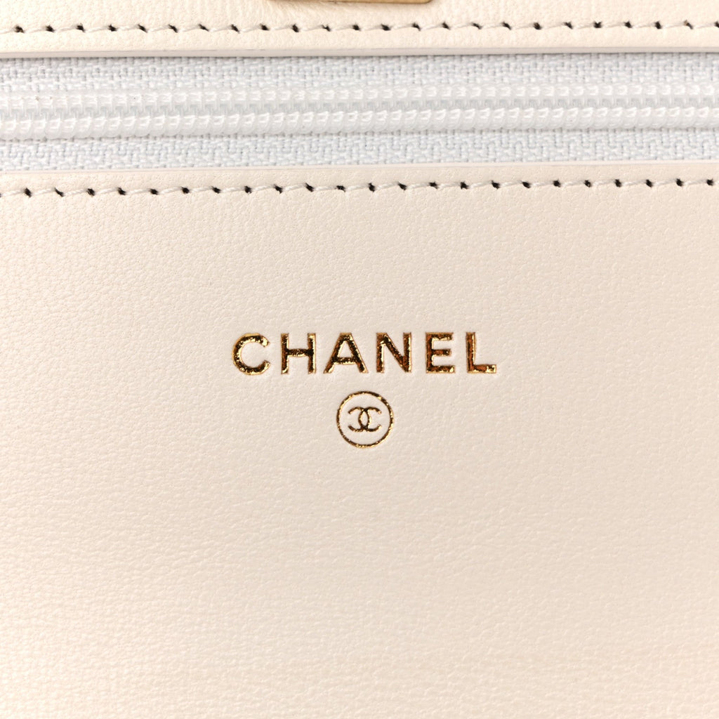 Lambskin Quilted CC Pearl Crush Wallet on Chain WOC White