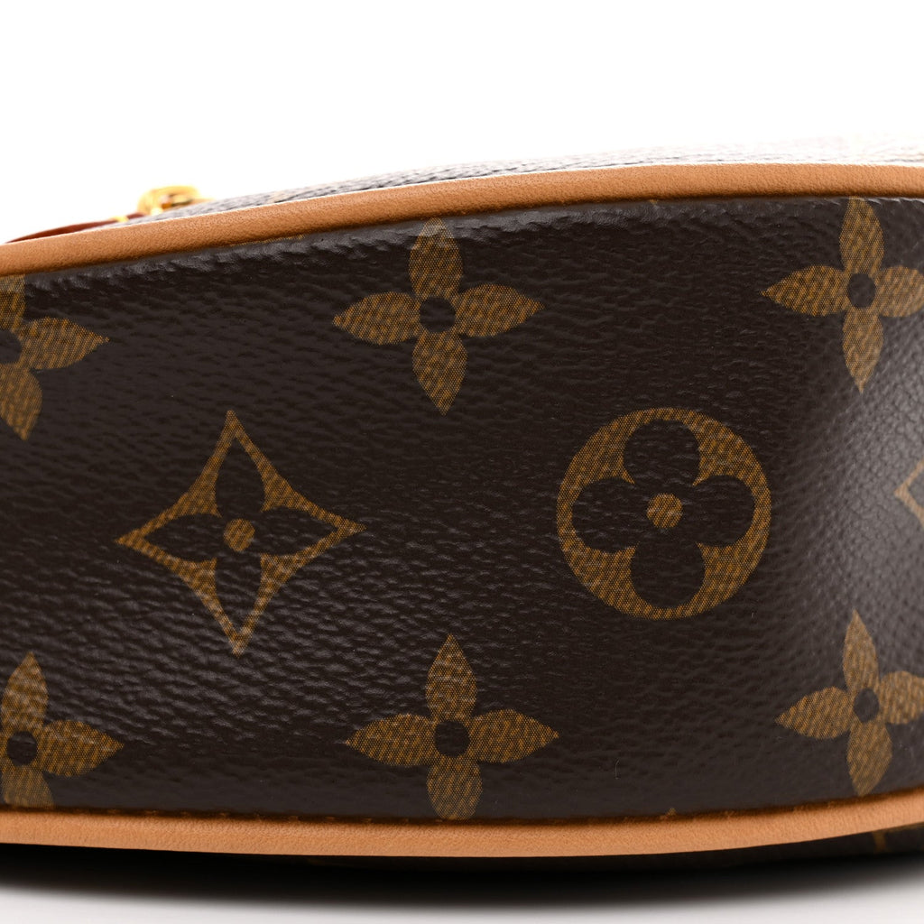 Monogram Loop
