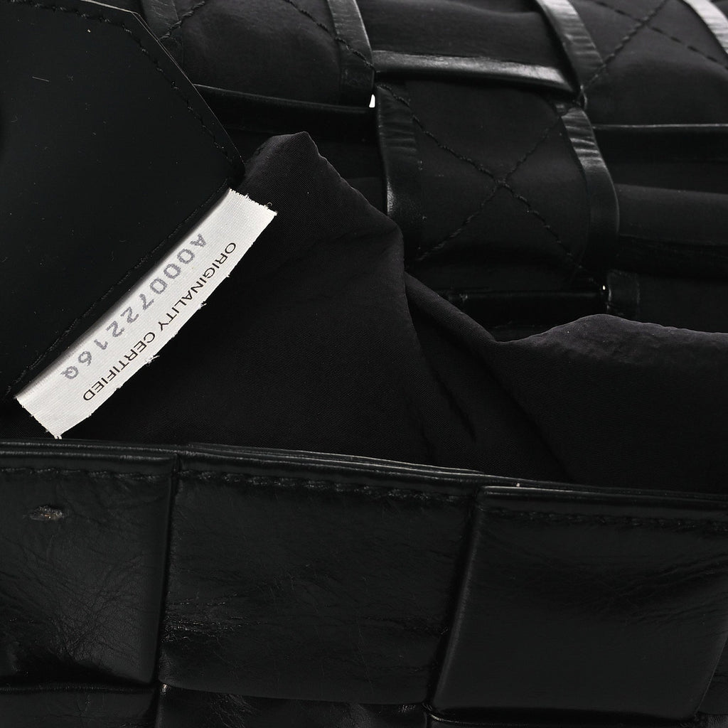 Paper Calfskin Maxi Intrecciato Small Cassette Crossbody Bag Black