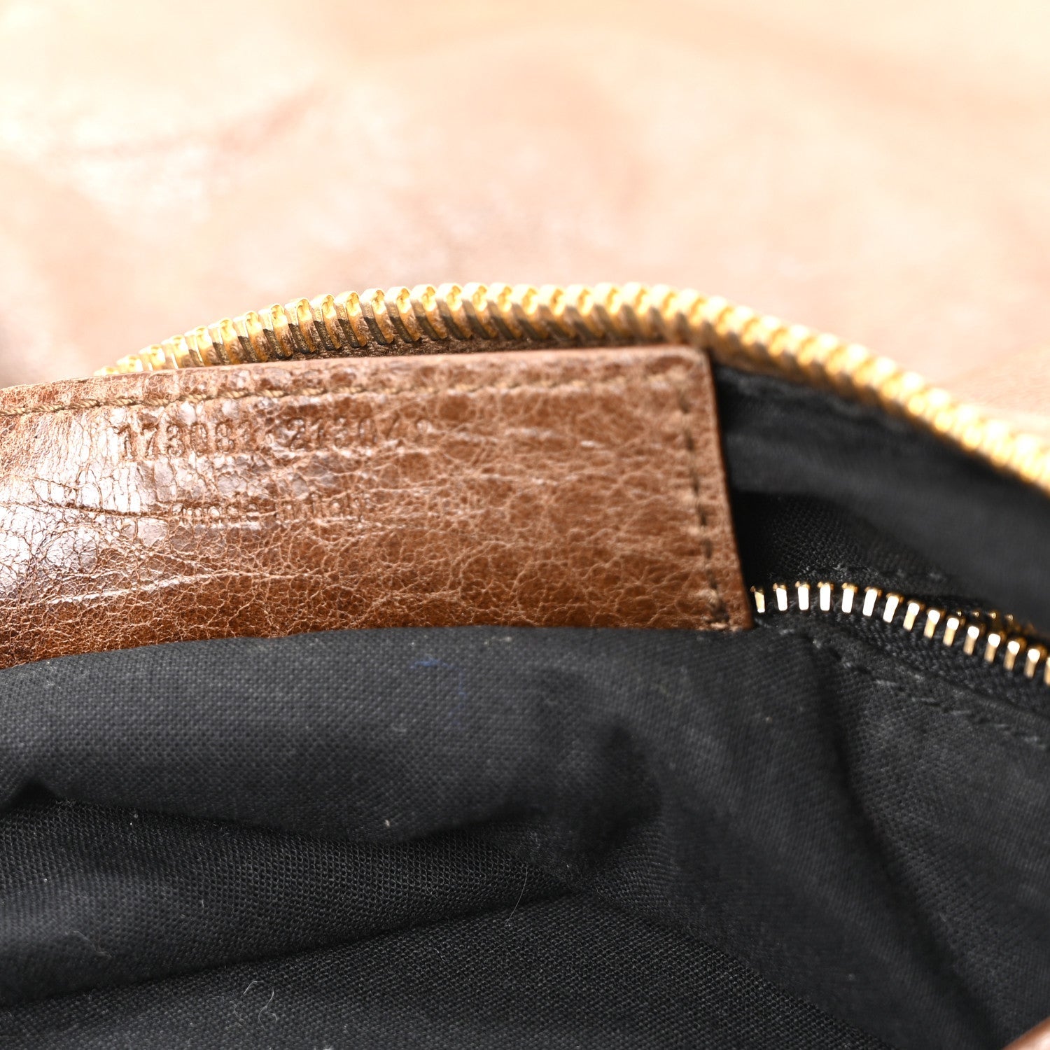Agneau Giant 21 Gold Hardware Day Hobo Truffle