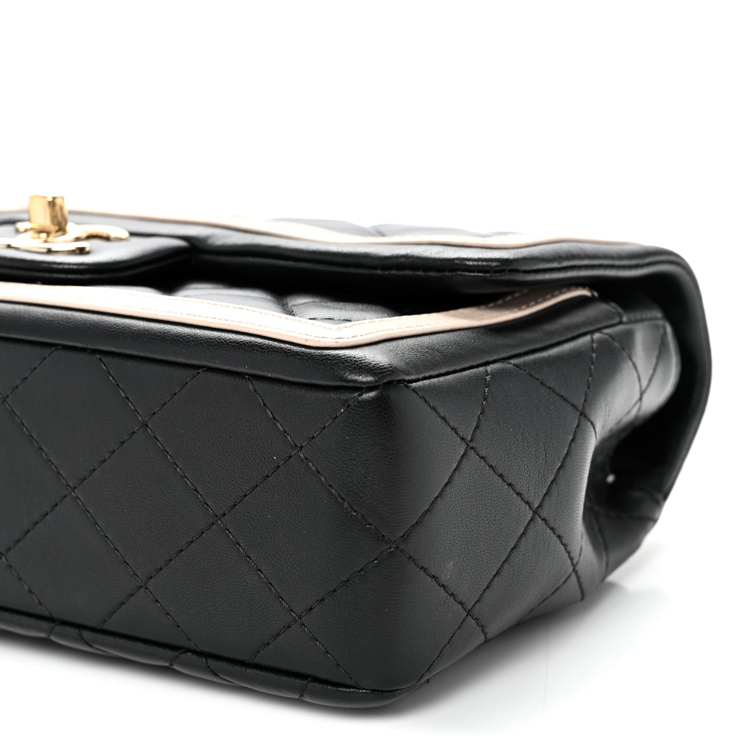 Lambskin Quilted Bicolor Flap Black Beige