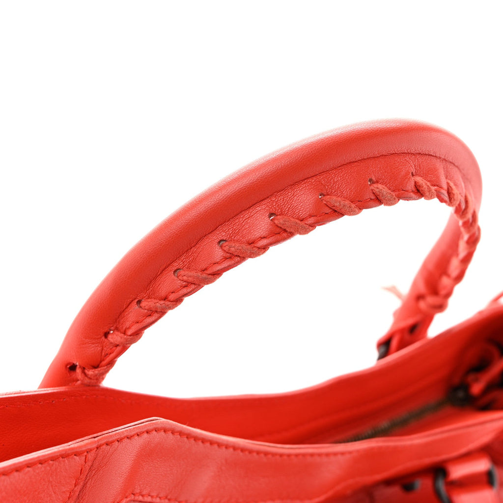 Agneau Perforated Classic Hardware Velo Rouge Grenade