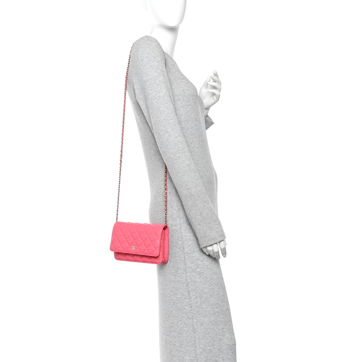 Caviar Quilted Wallet On Chain WOC Dark Pink