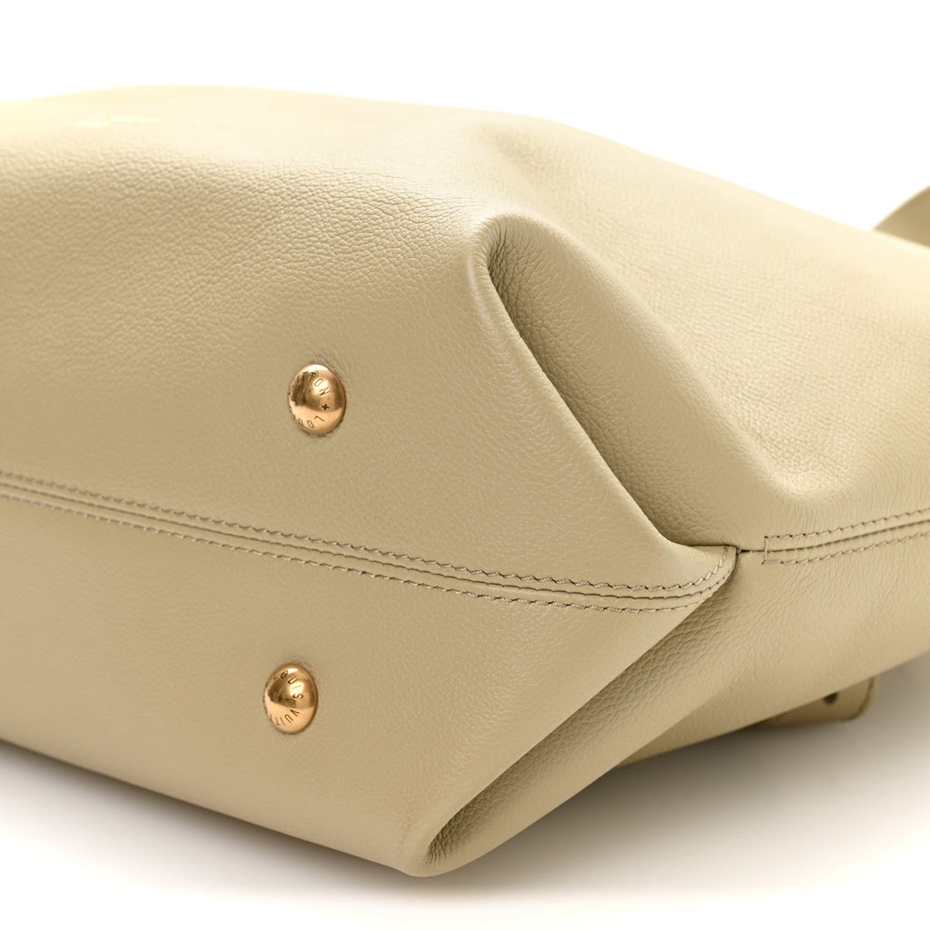 Grained Calfskin Low Key Cabas MM Clay