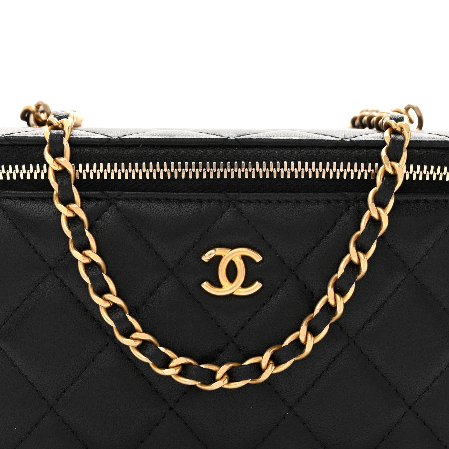 Lambskin Quilted Pearl Crush Small Vanity Case With Chain Black