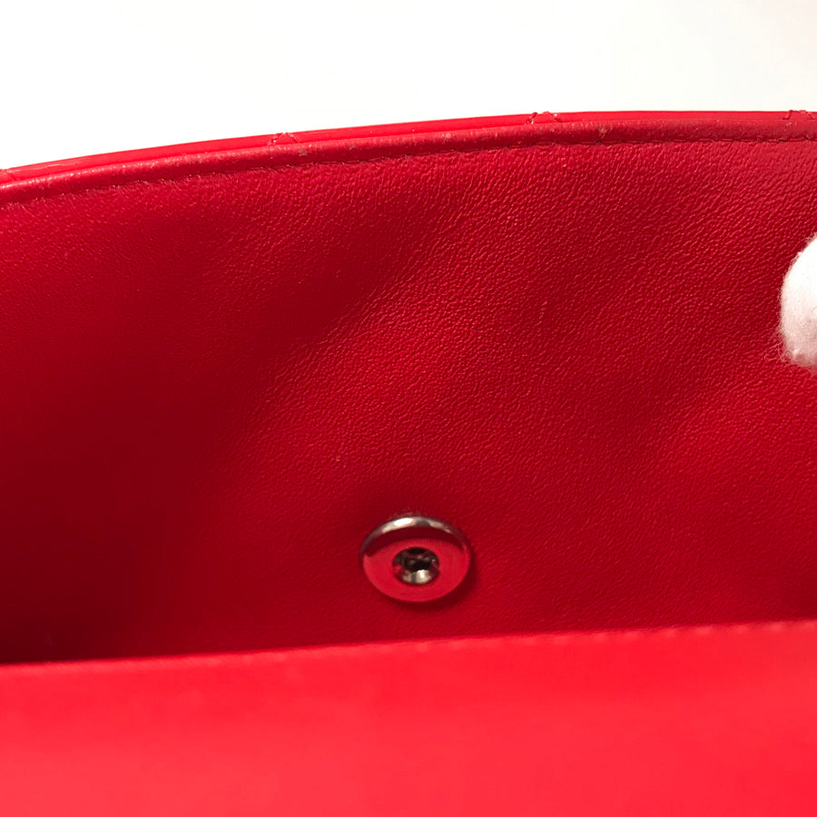 CHANEL Matelasse 20 Shoulder bag