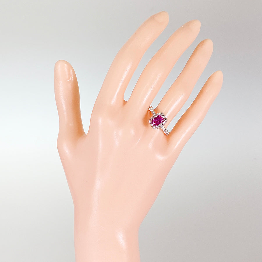Ring Platinum Pink Sapphire