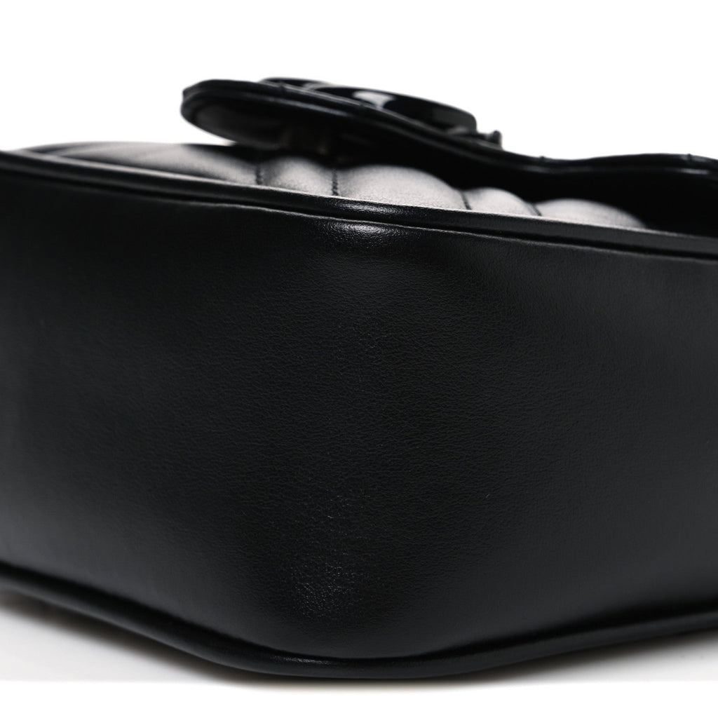 Calfskin Matelasse Monochrome GG Marmont Chain Mini Belt Bag Black