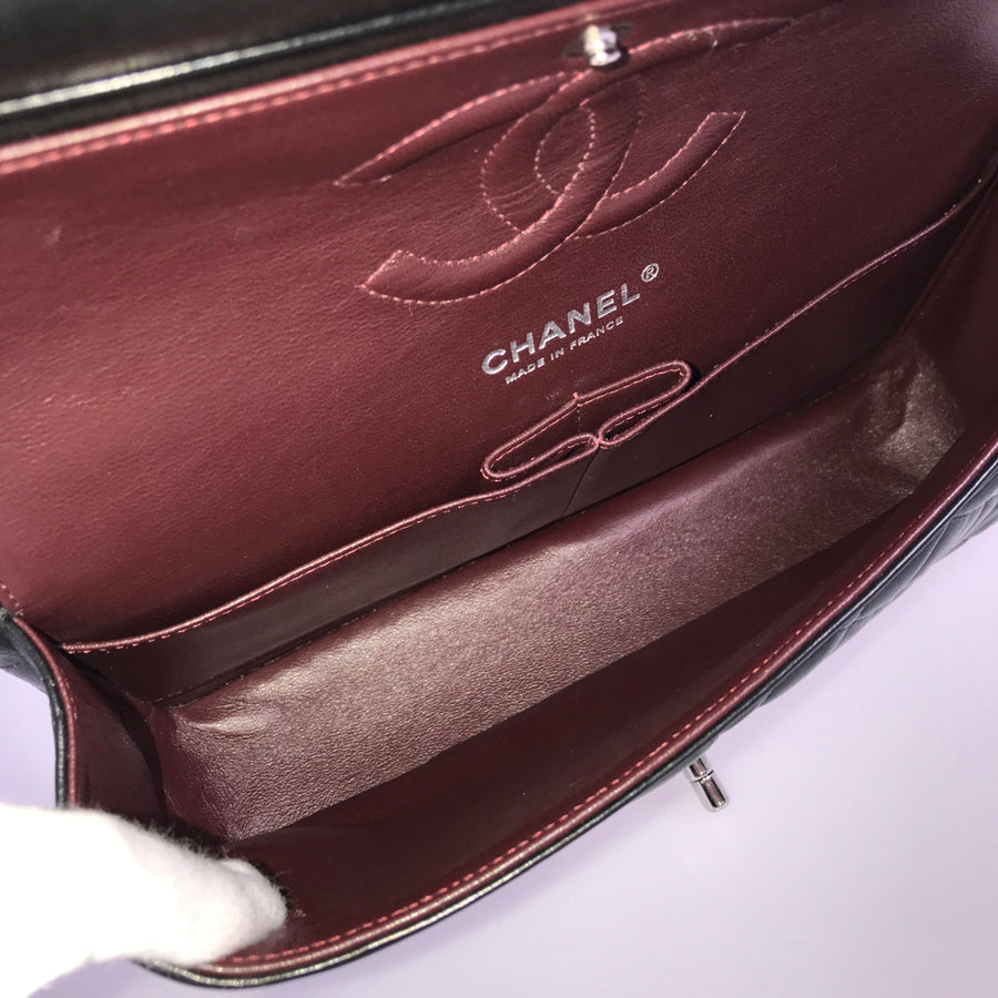 CHANEL Matelasse 25 Shoulder bag