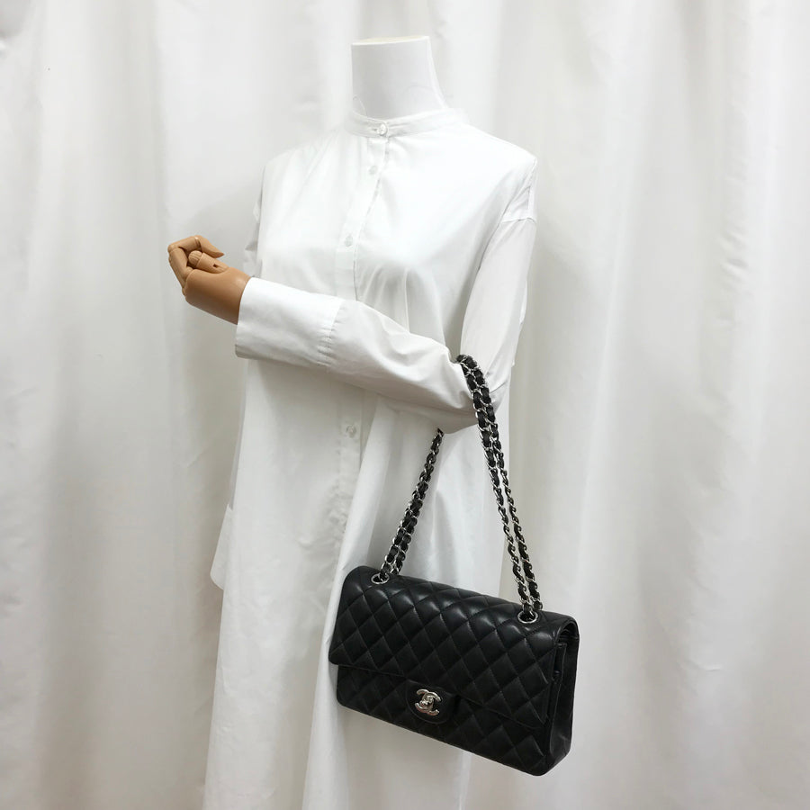 CHANEL Matelasse 25 Shoulder bag
