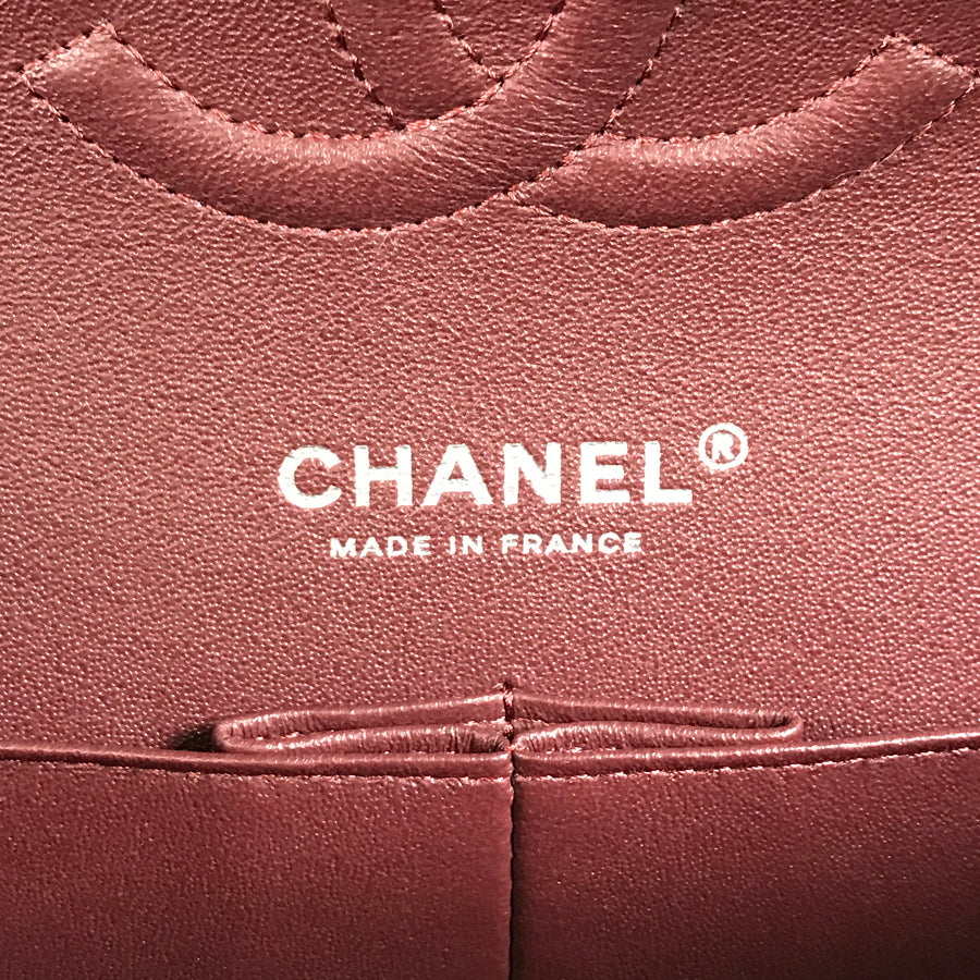 CHANEL Matelasse 25 Shoulder bag