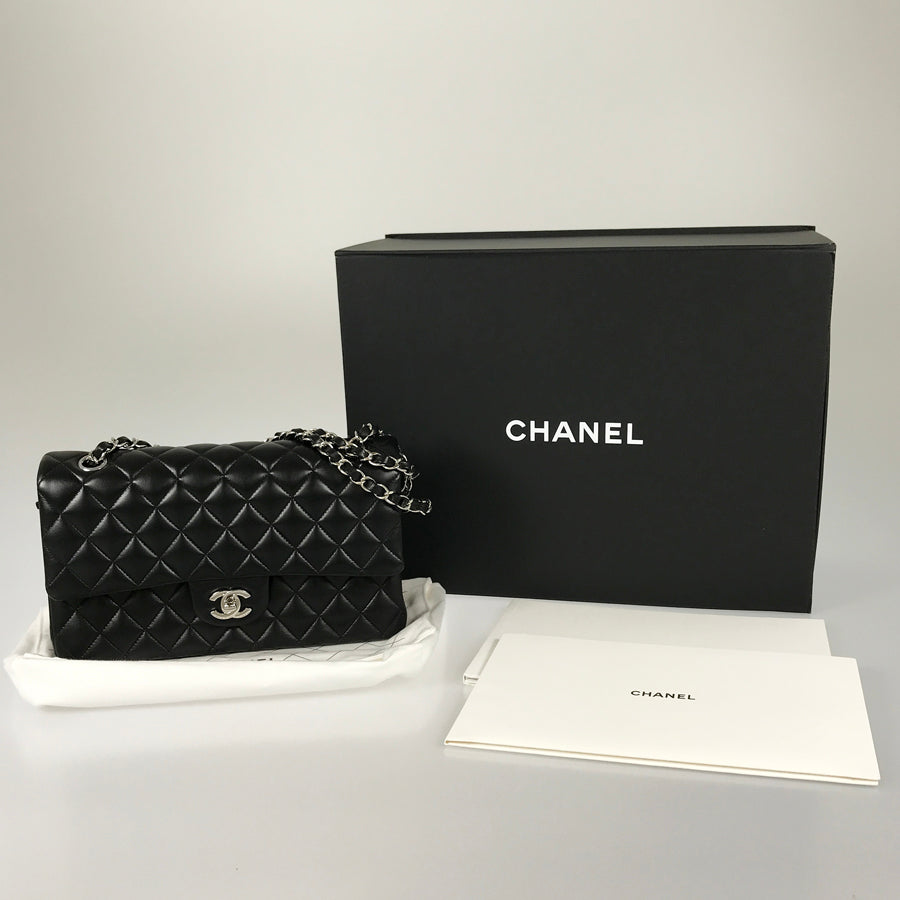 CHANEL Matelasse 25 Shoulder bag
