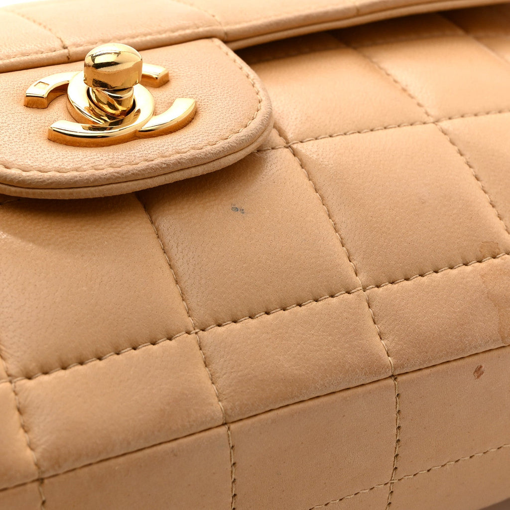 Lambskin East West Chocolate Bar Flap Beige