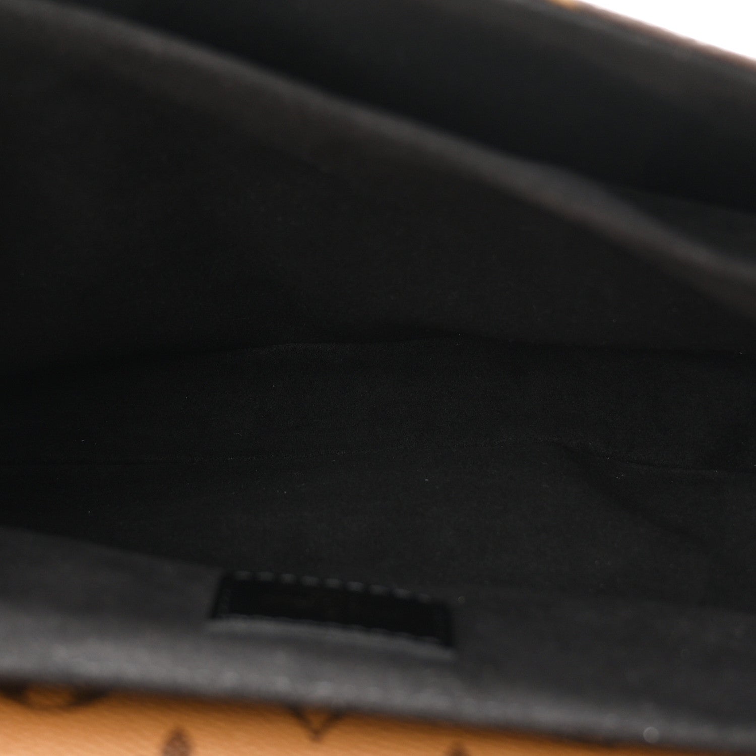 Reverse Monogram Pochette Metis