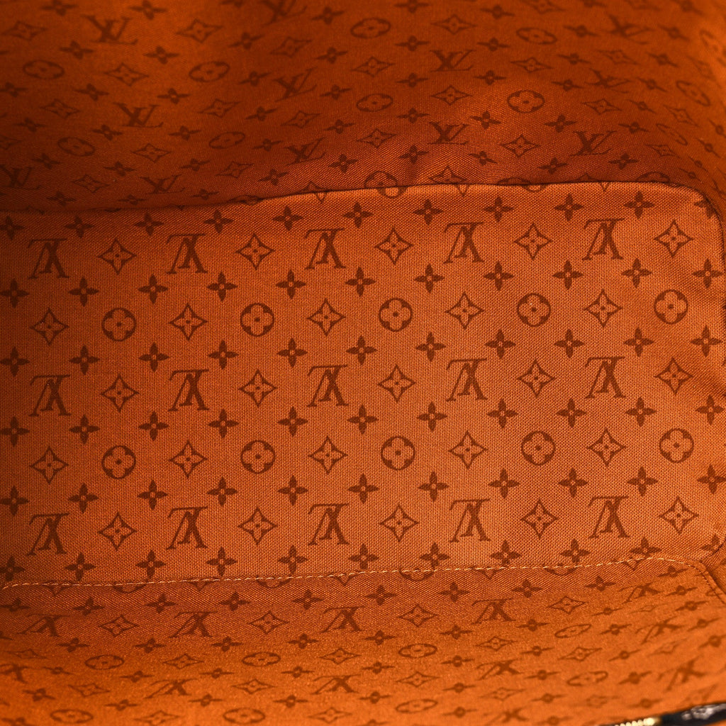 Monogram Giant Crafty Neverfull MM Creme Caramel