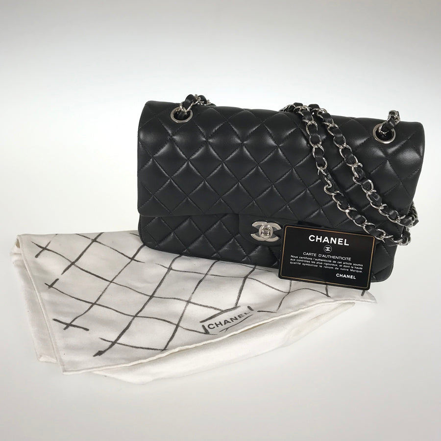 CHANEL Matelasse Shoulder bag