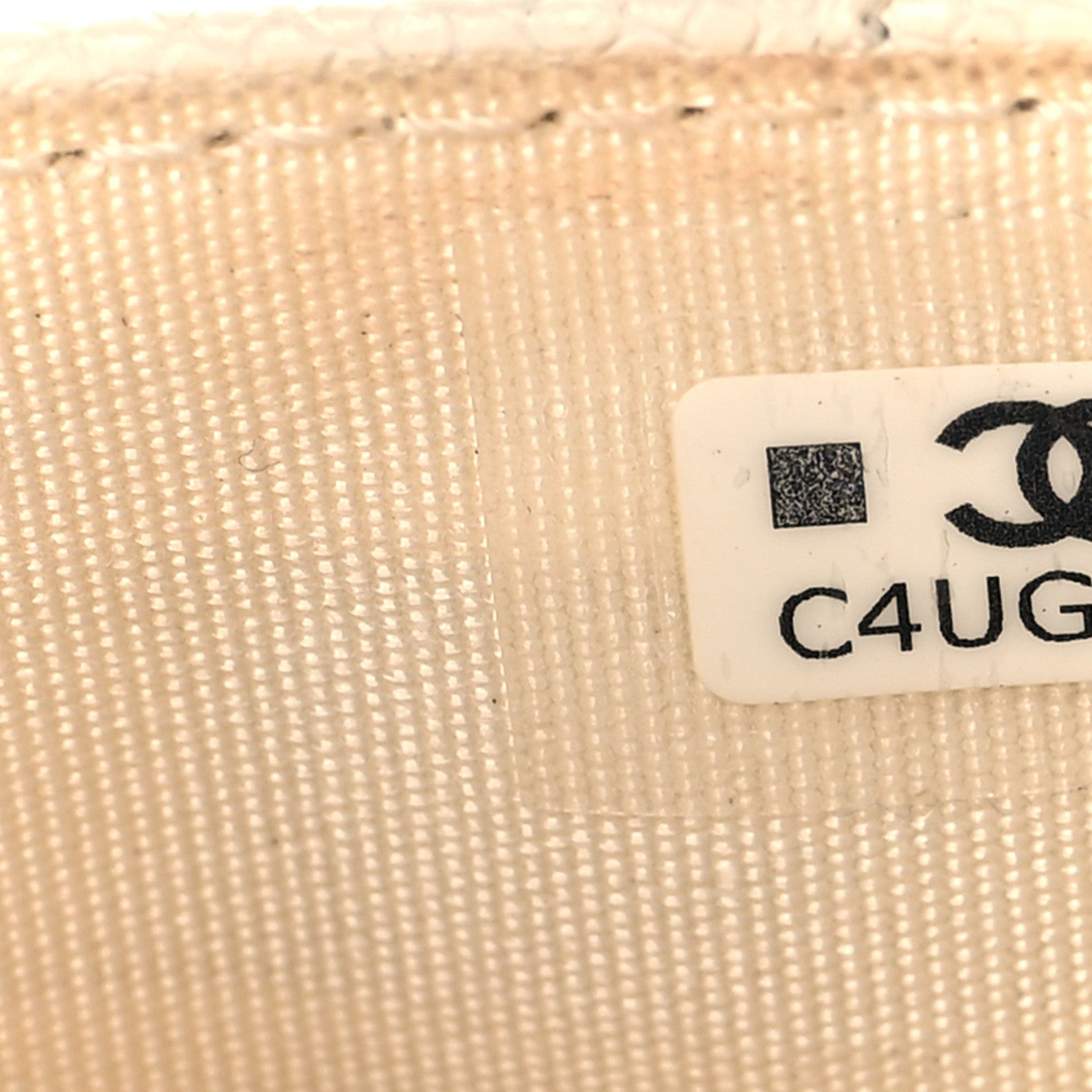 Caviar Quilted CC Logo Card Holder White