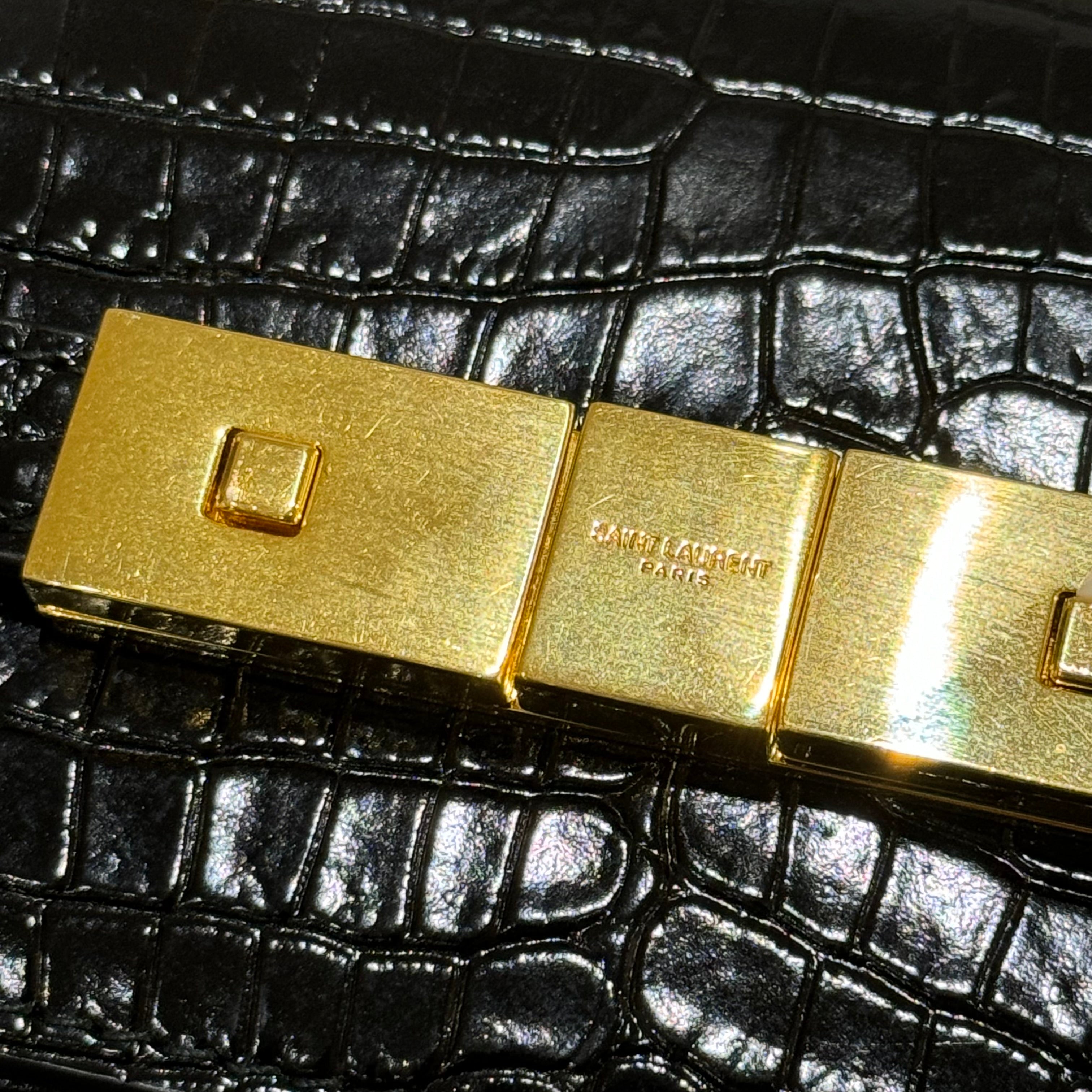 SAINT LAURENT MANHATTAN IN CROCODILE-EMBOSSED SHINY LEATHER BAG