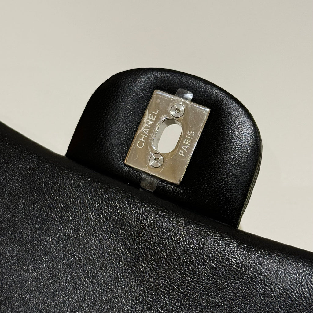 CHANEL MINI SQUARE FLAP BAG