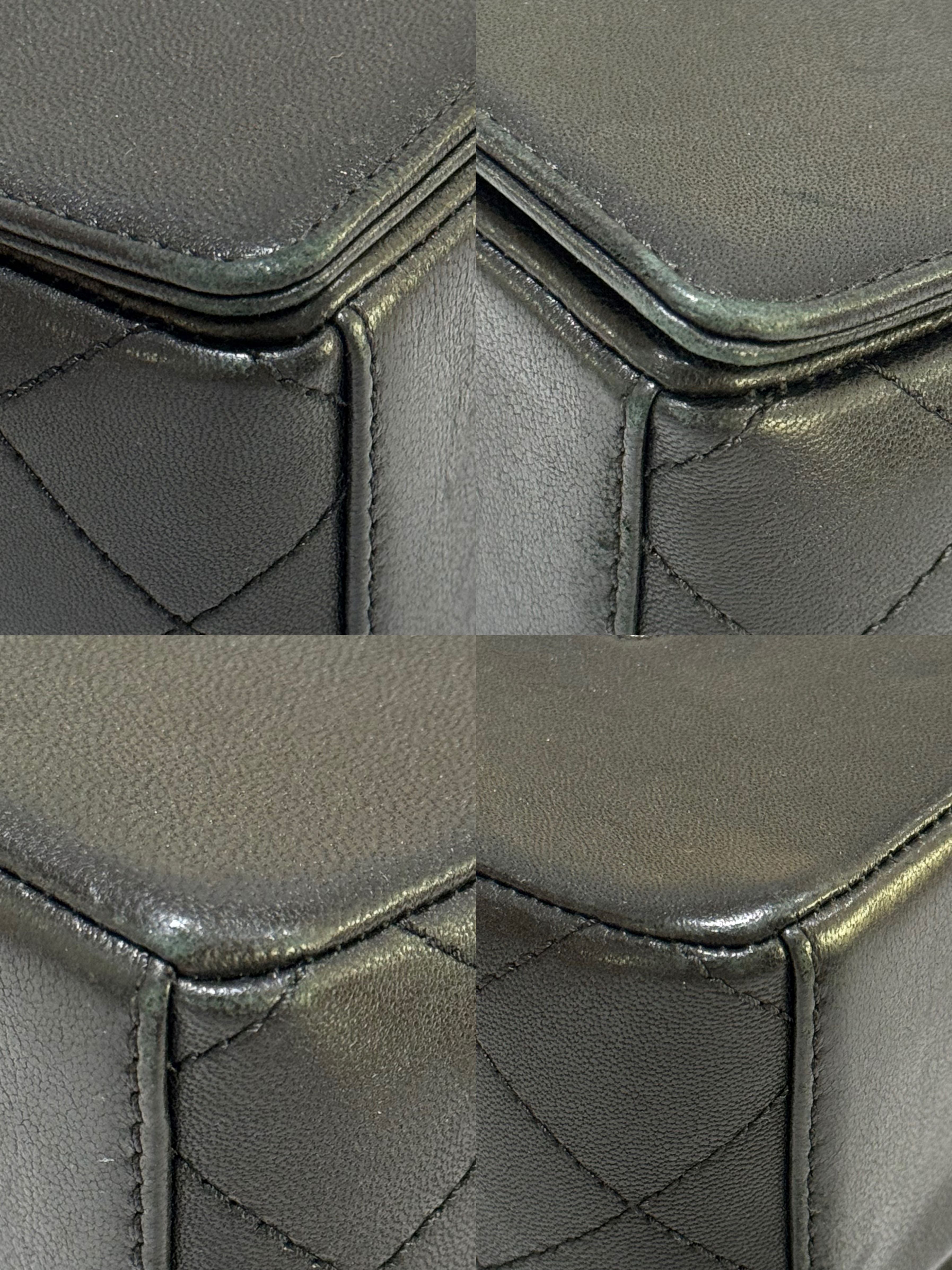 CHANEL BLACK FLAP BAG