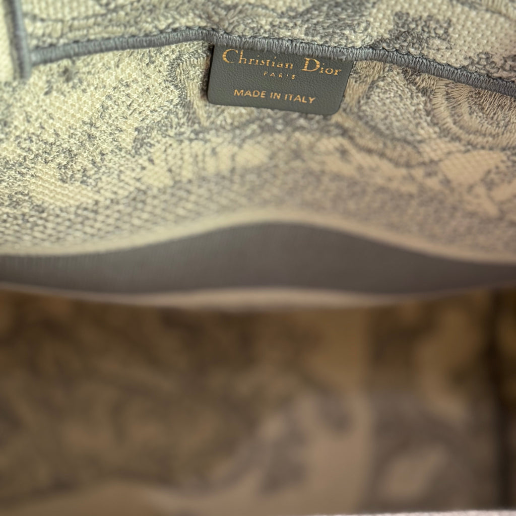 DIOR TOTE BAG MEDIUM "TOILE DE JOUY" ZOO PRINT GREY
