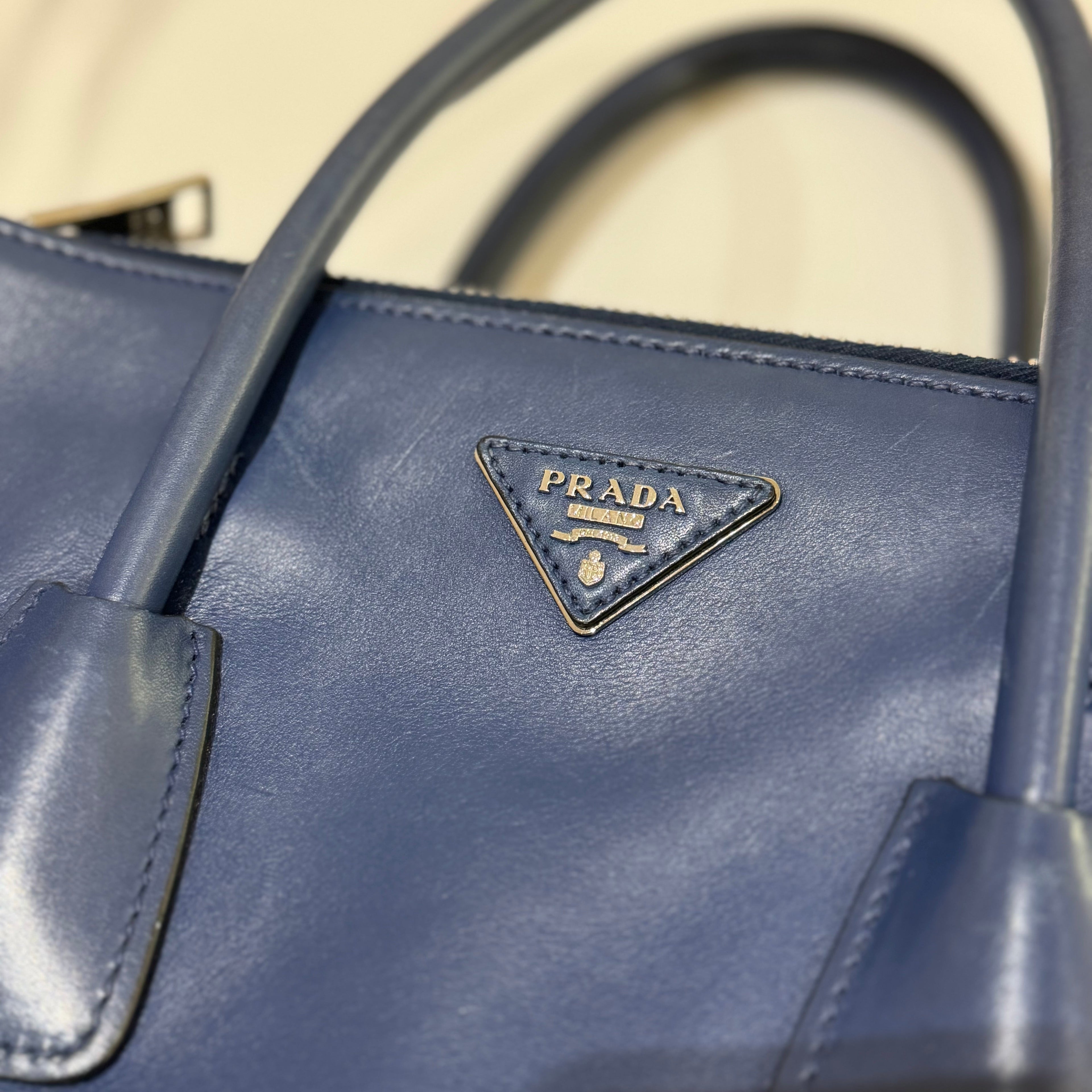 PRADA TOTE BLUE BAG