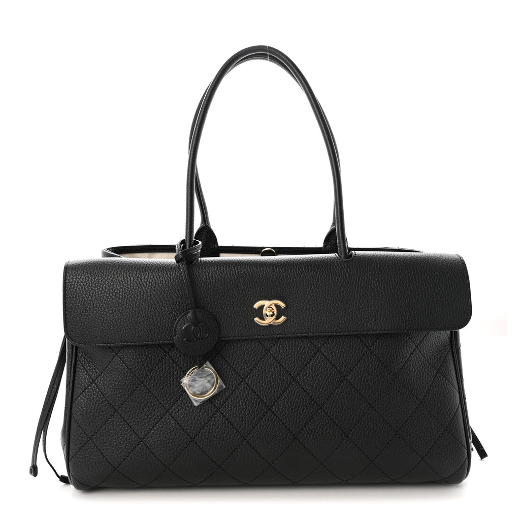 Grained Calfskin Stitched Urban Essentials Large Shopping Bag Black