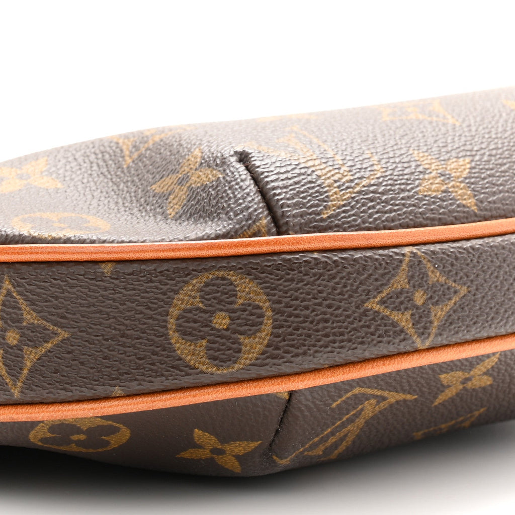 Monogram Croissant PM