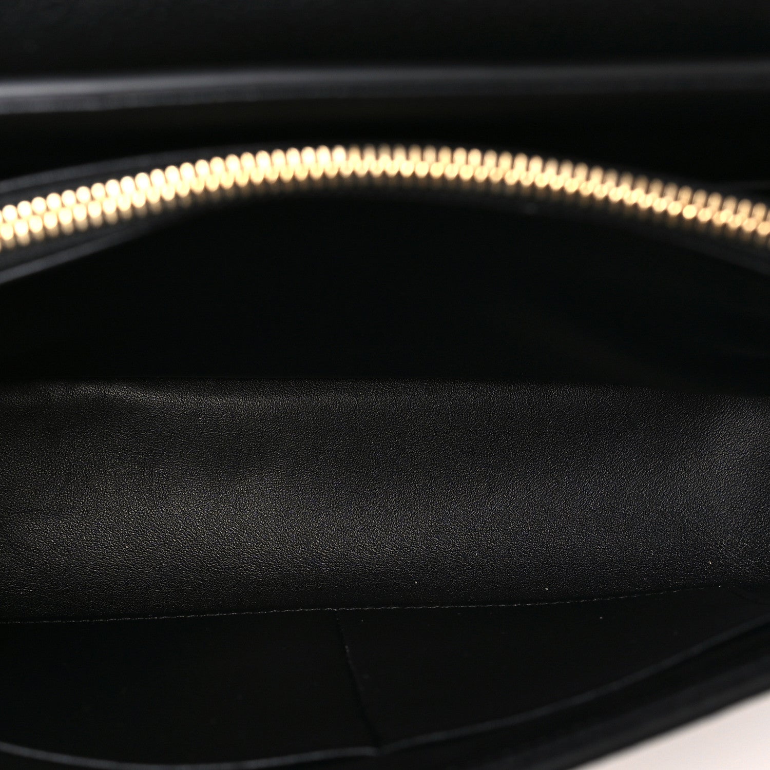 Supple Grained Calfskin Medium Nino Black