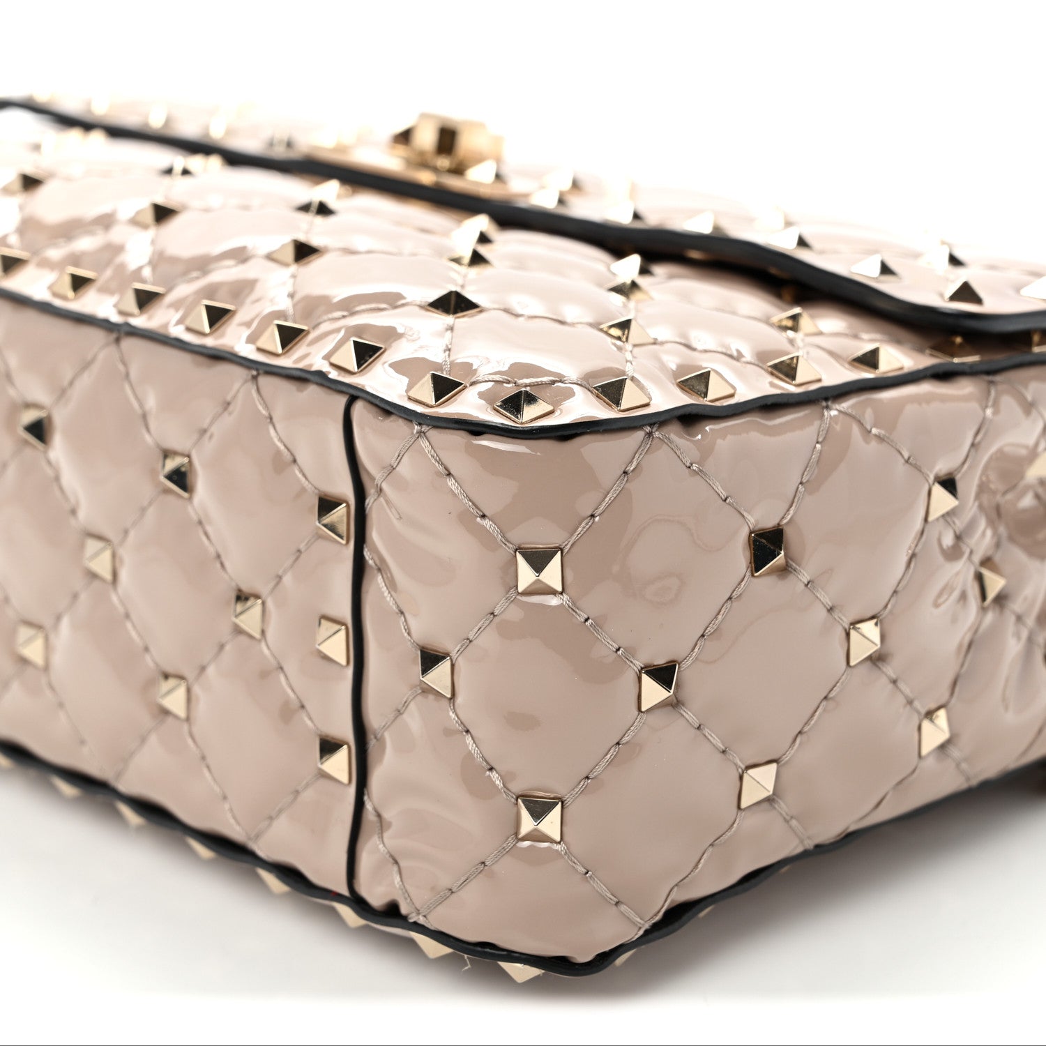 Patent Medium Rockstud Spike Shoulder Bag Poudre