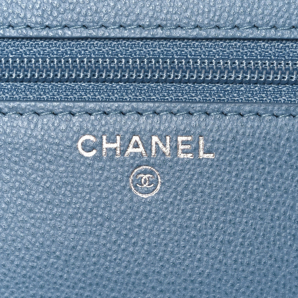 Grained Calfskin Quilted CC Box Wallet On Chain WOC Blue