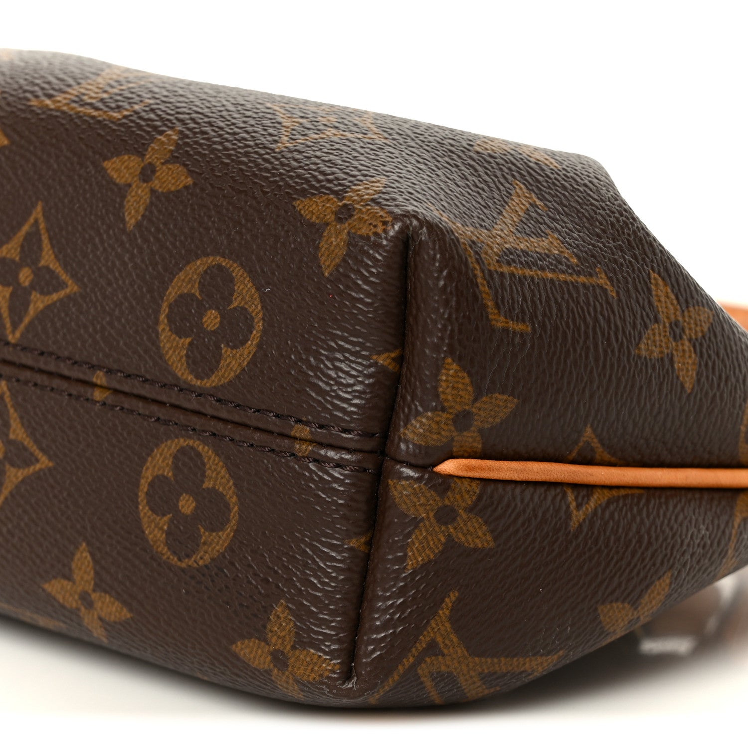Monogram Nano Turenne