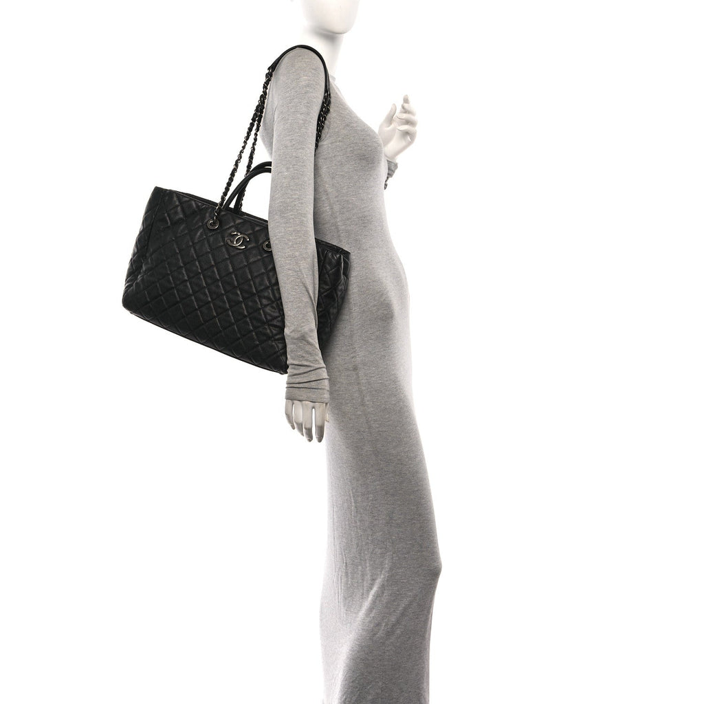Caviar Quilted Large Coco Handle Shopping Tote Black