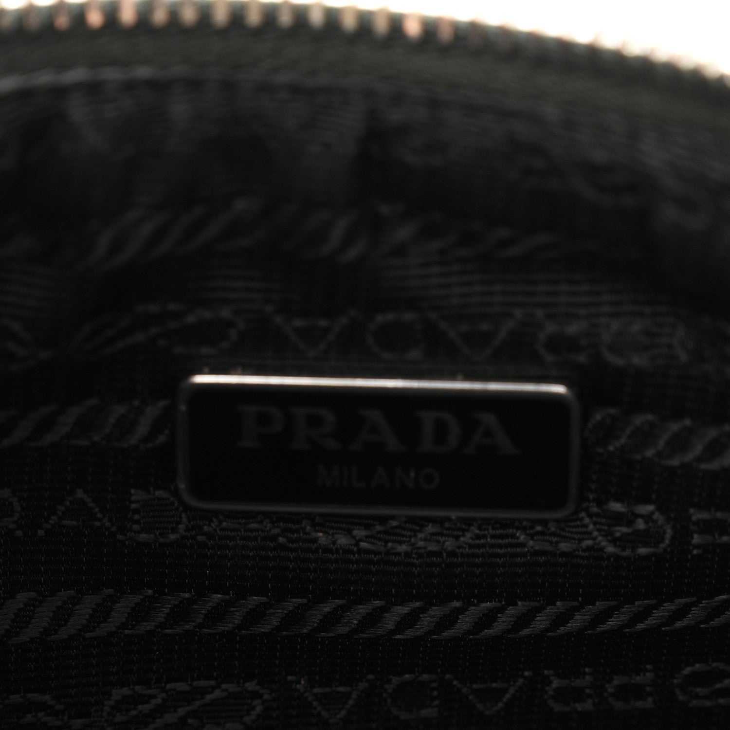 Nylon Re-Edition 2005 Shoulder Bag Smeraldo