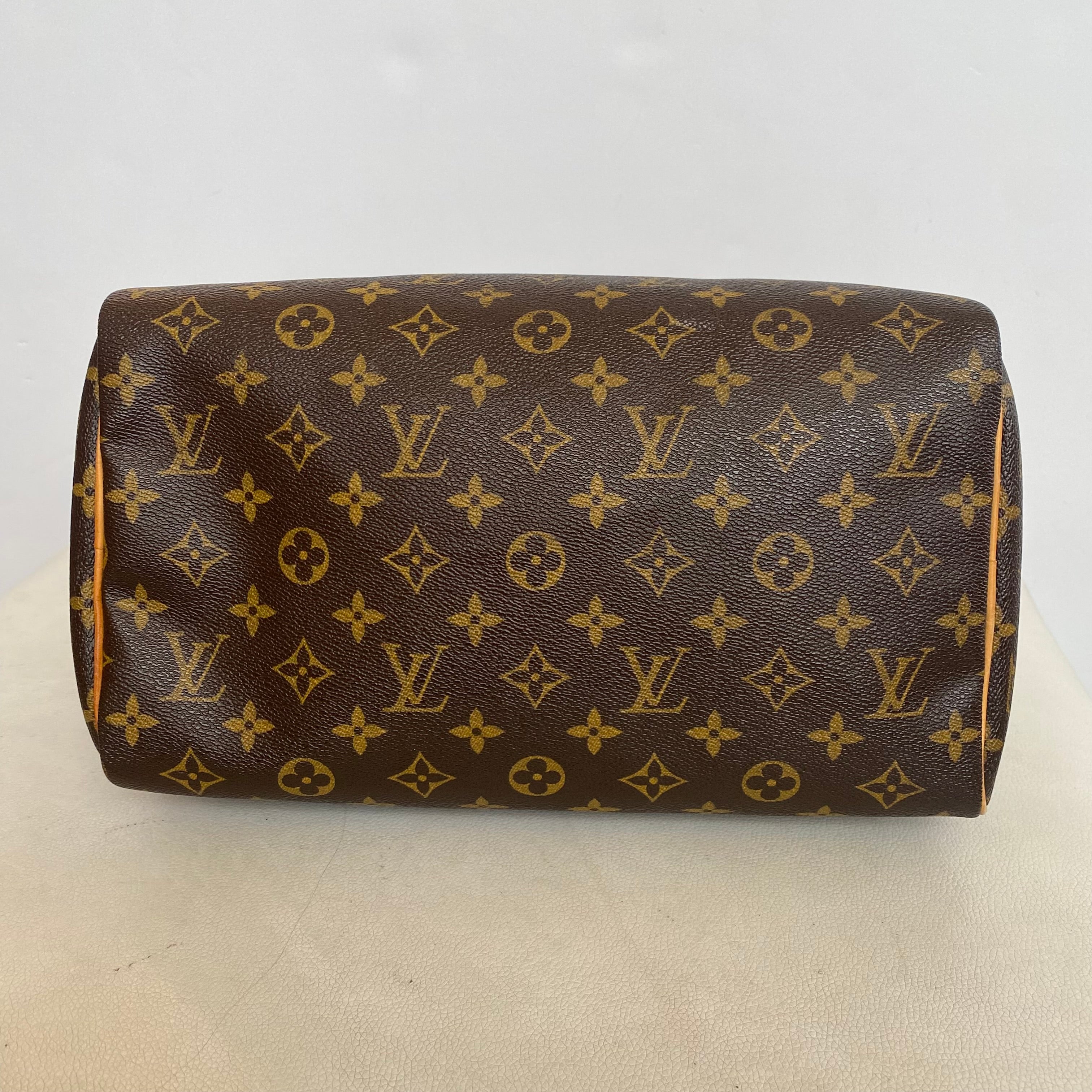 LOUIS VUITTON Monogram Speedy 30