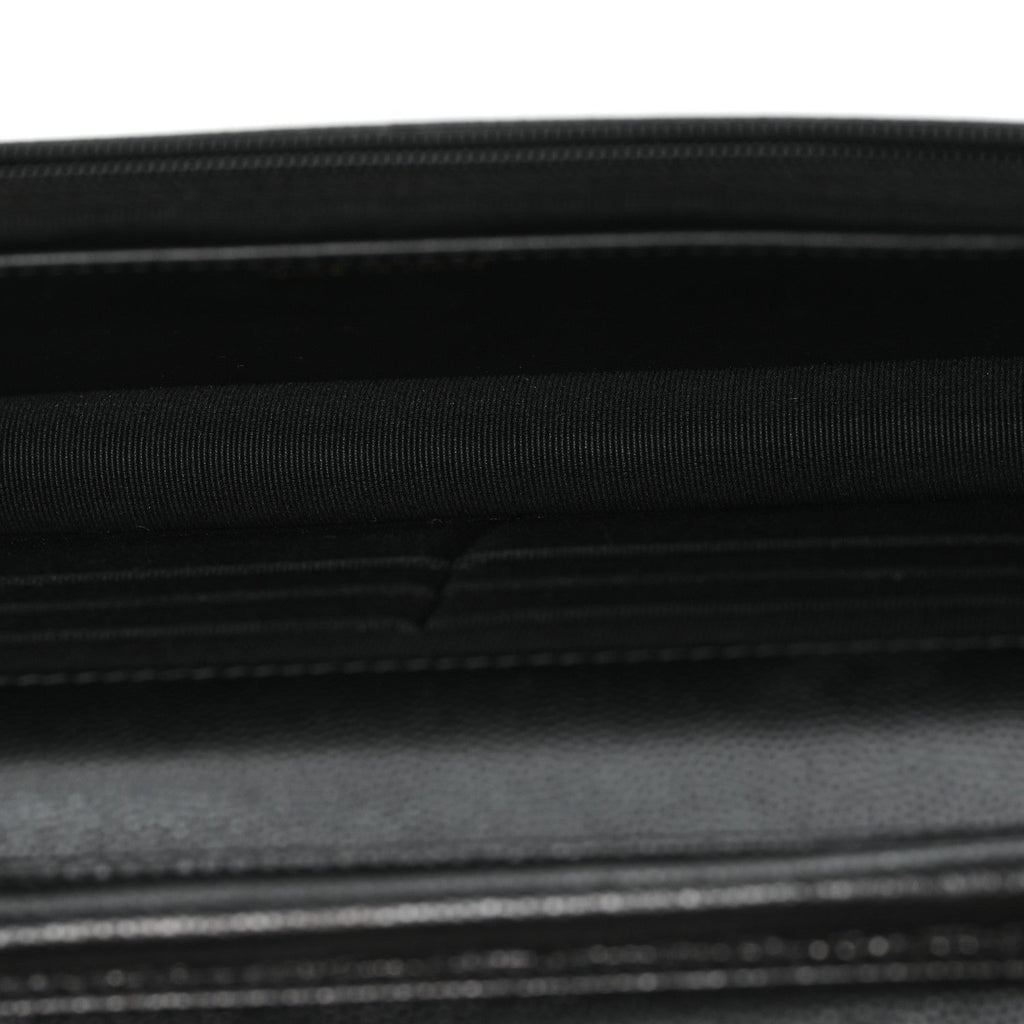 Caviar Quilted Crystal Heart CC Wallet On Chain WOC Black