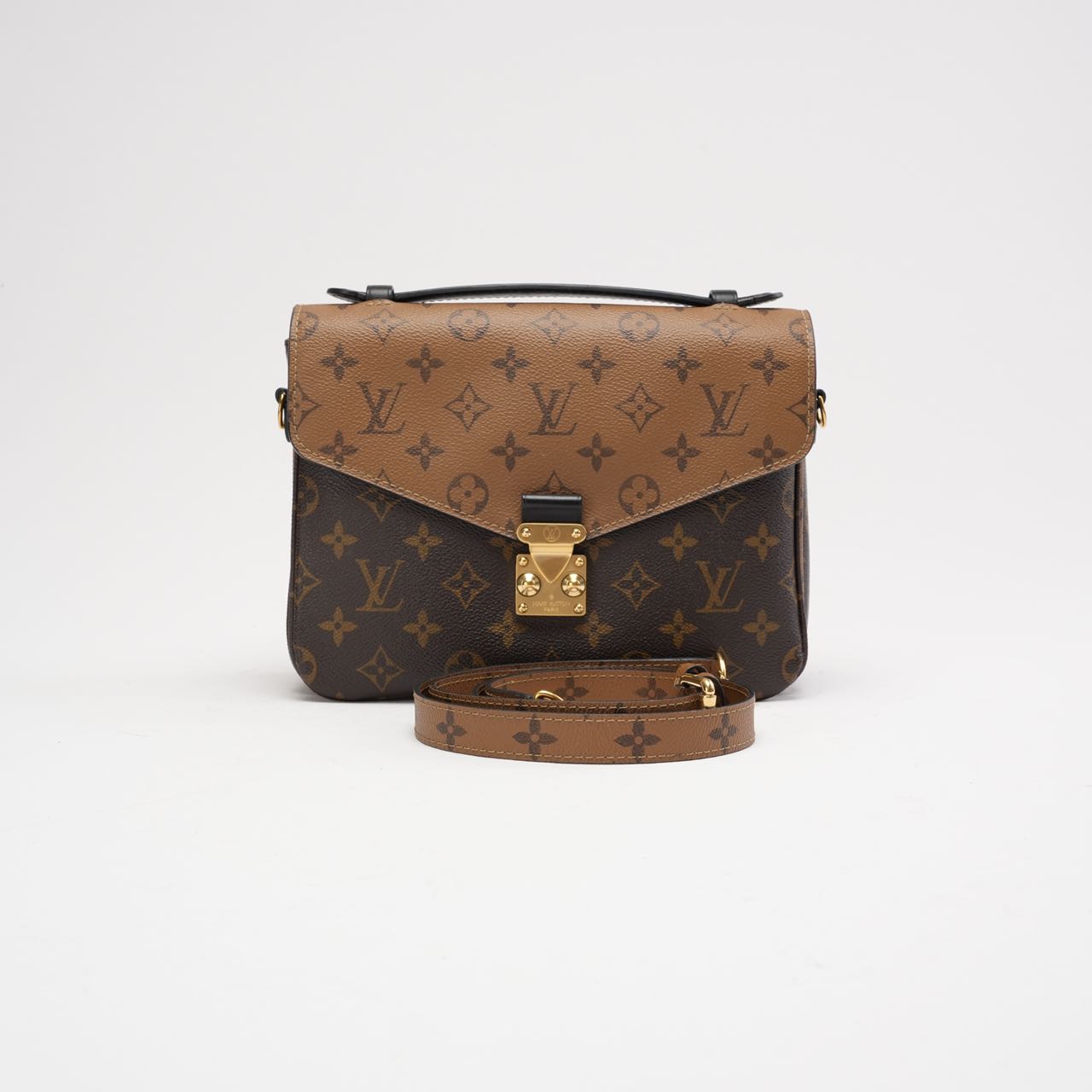 Louis Vuittion Pochette Métis Monogram Reverse Canvas 2016