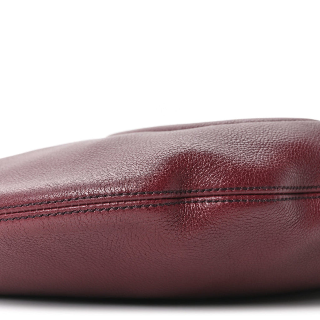 Pebbled Calfskin Medium Soho Hobo Scarlatto