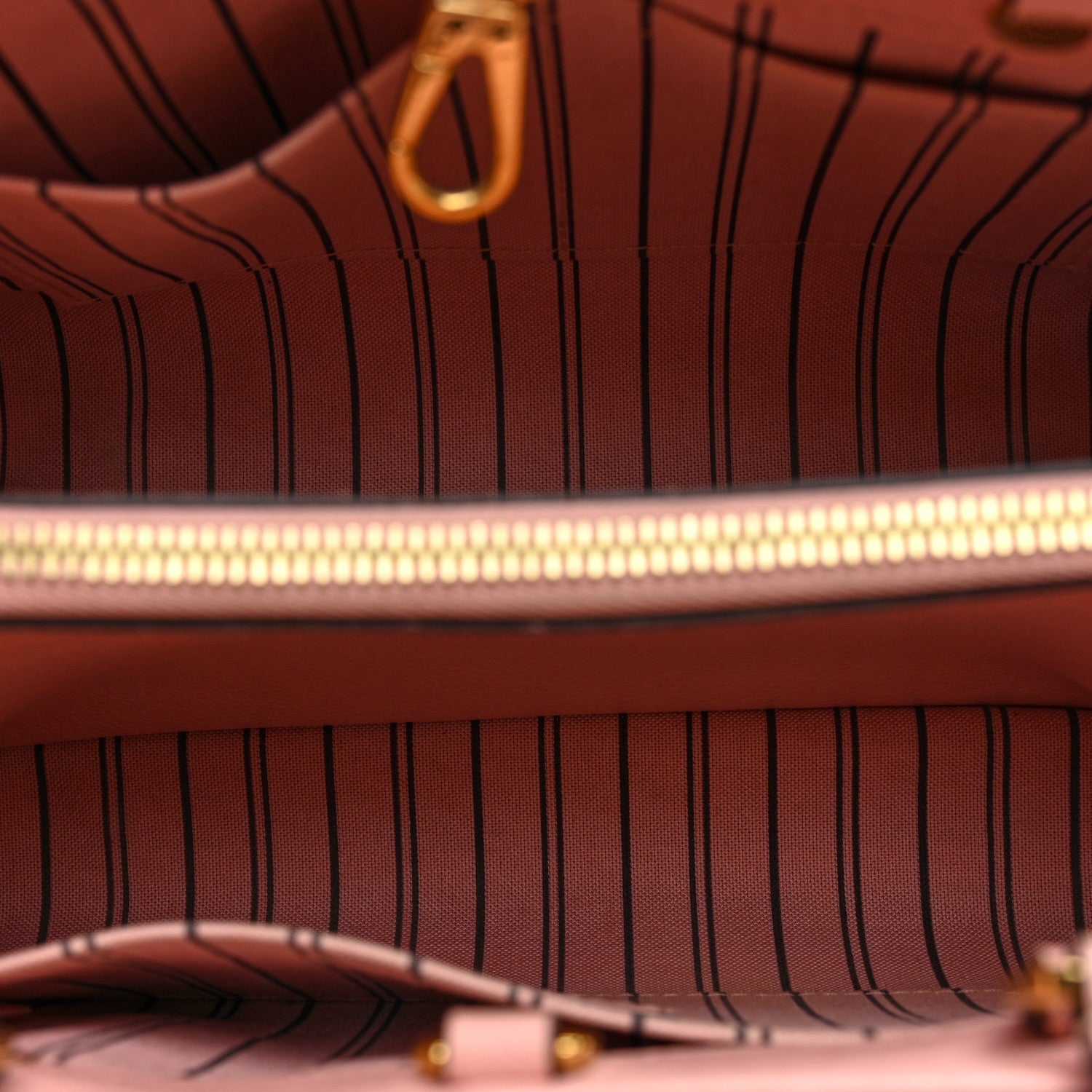 Empreinte Montaigne BB Rose Poudre