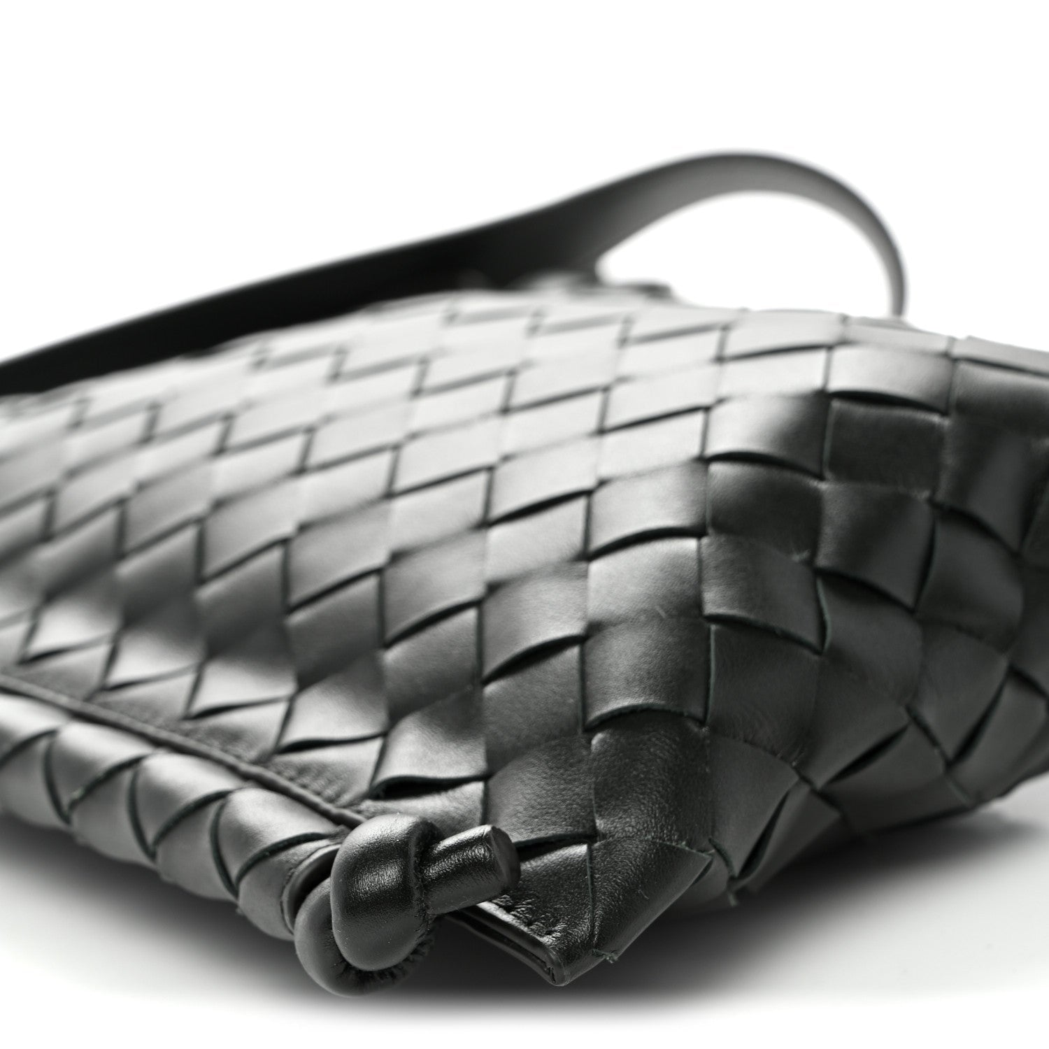 Nappa Intrecciato Small Flat Loop Messenger Black
