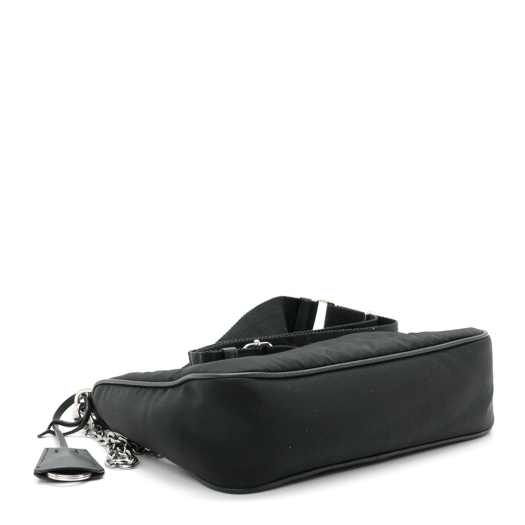 Nylon Re-Edition 2005 Shoulder Bag Smeraldo